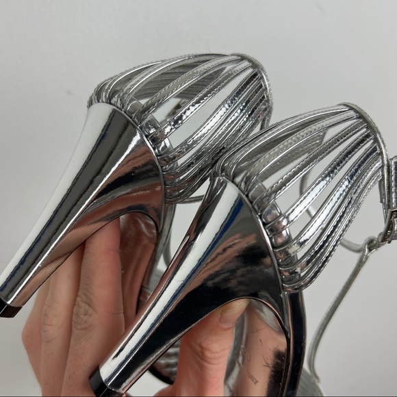 Givenchy Silver Metallic T-Strap Heeled Sandals - Picture 6 of 12
